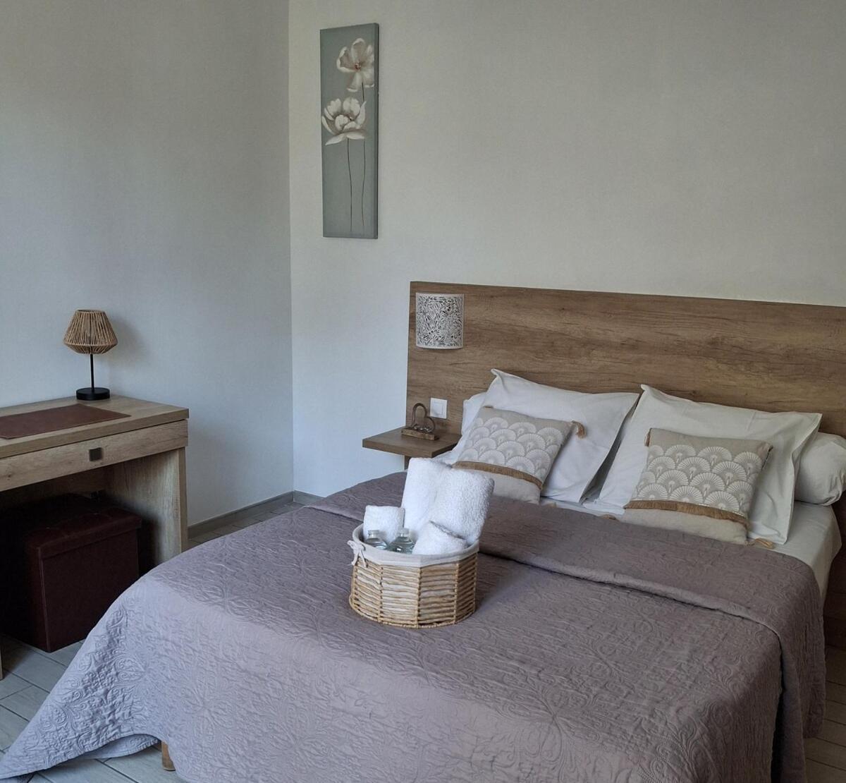 Mistral Appartements Port-Saint-Louis-du-Rhone Ngoại thất bức ảnh